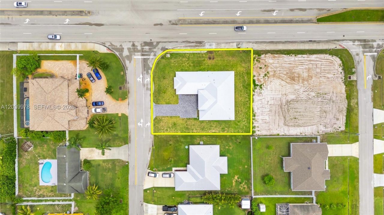 121 SW Sea Lion Rd , Port Saint Lucie, FL 34953 Photo