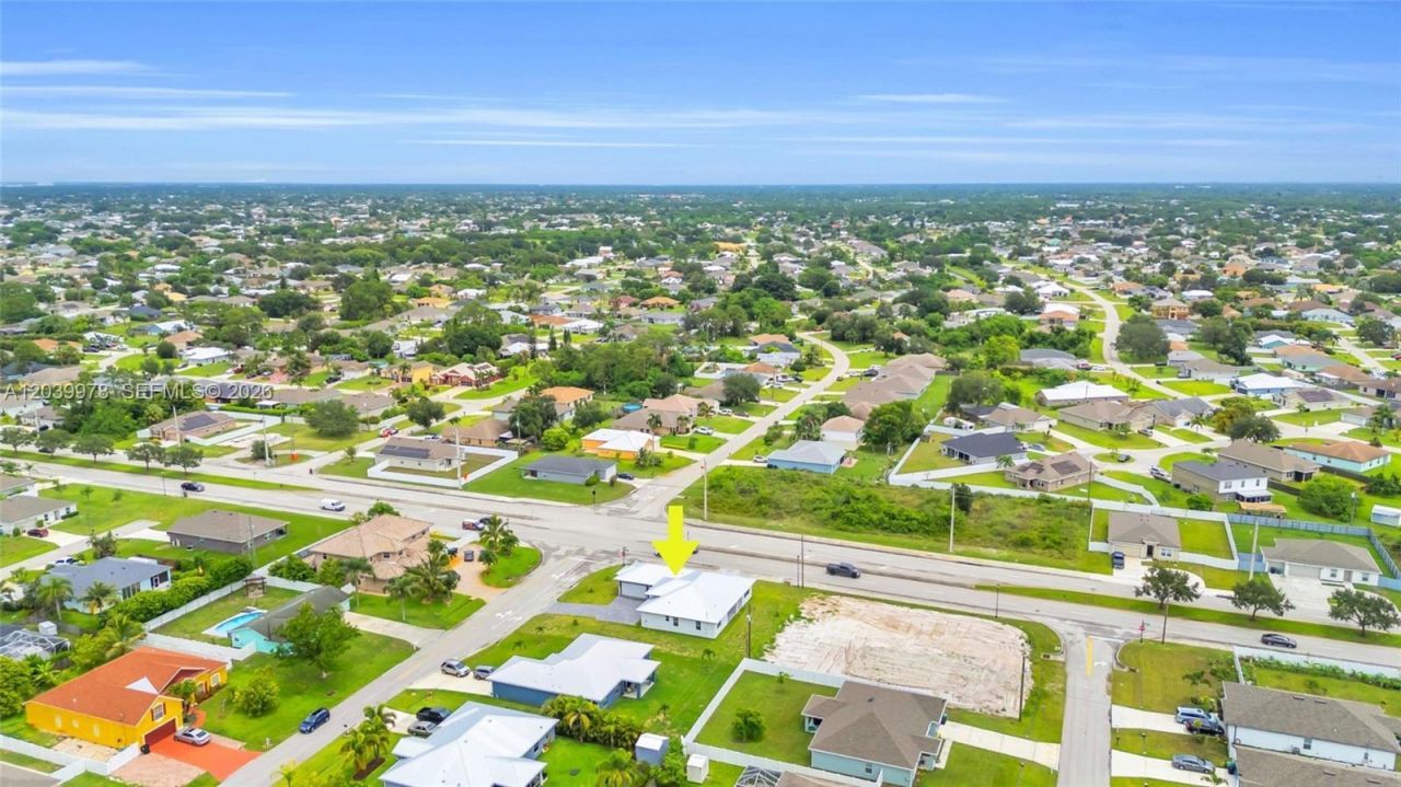 121 SW Sea Lion Rd , Port Saint Lucie, FL 34953 Photo