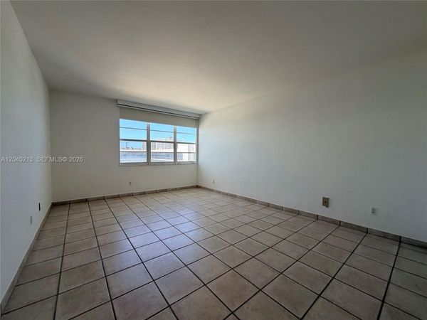 100 Lincoln Rd , Unit 1410, Miami Beach, FL 33139