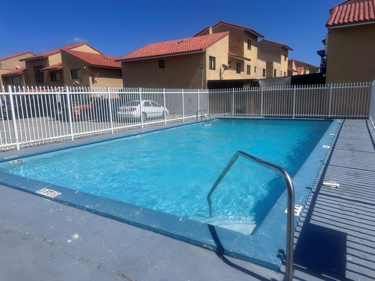 2740 W 61st St , Unit 204, Hialeah, FL 33016 Photo