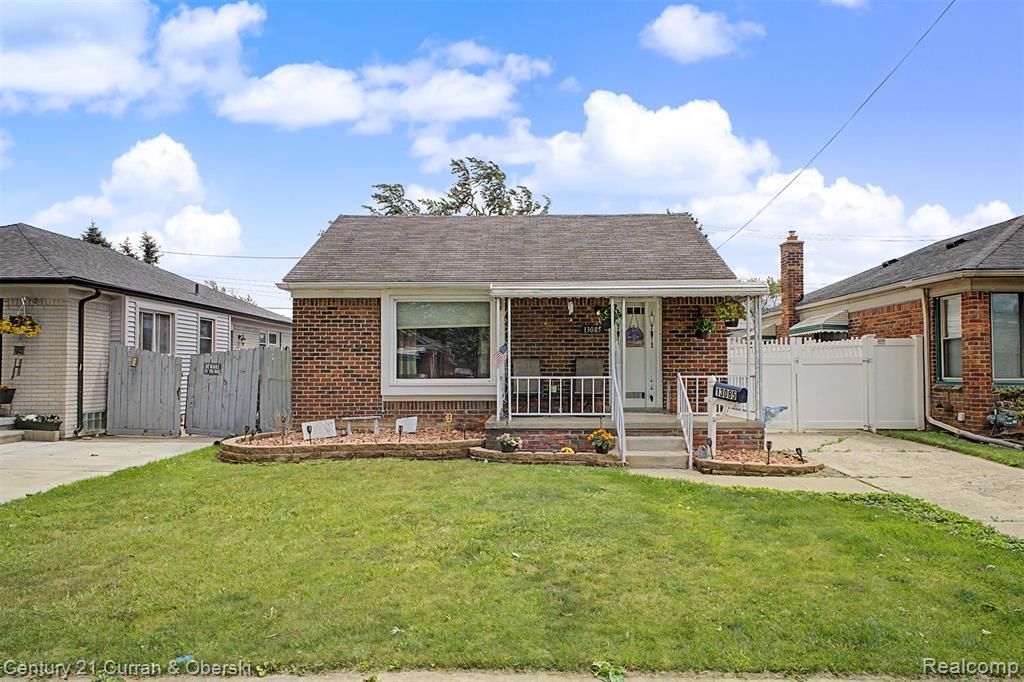 13085 Orchard Road, Southgate, MI 48195 Main Photo