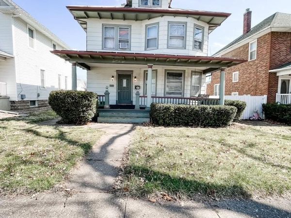 1104 S 5Th Street, Burlington, IA 52601
