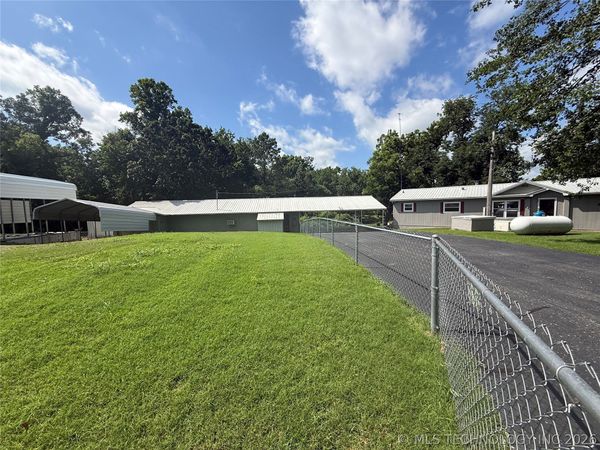 56677 E Brewer Road , Afton, OK 74331