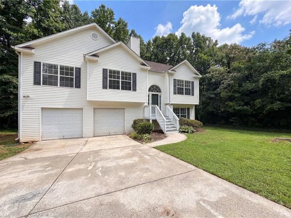 6949 Fairway Trail , Austell, GA 30168