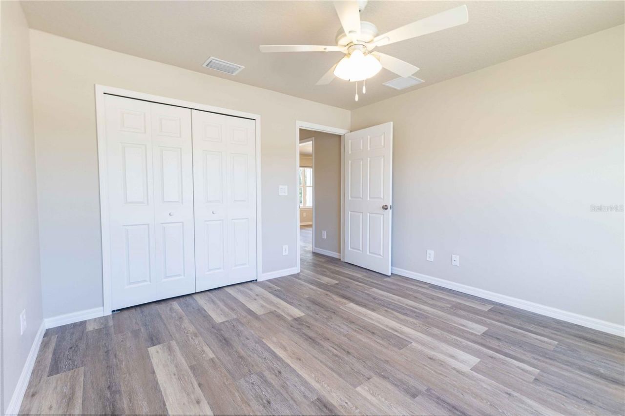1342 Cottage Circle , Tavares, FL 32778 Photo