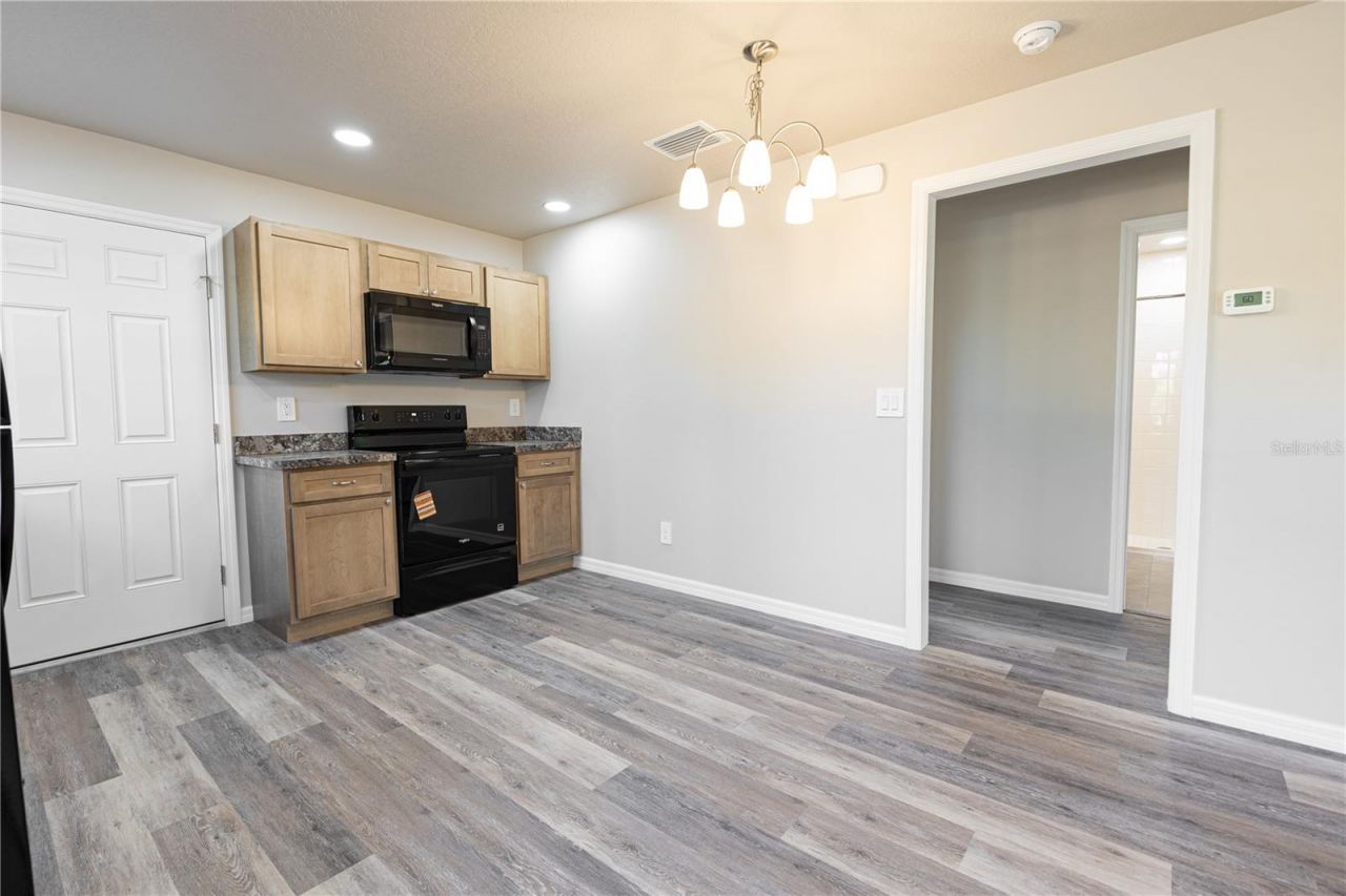 1342 Cottage Circle , Tavares, FL 32778 Photo