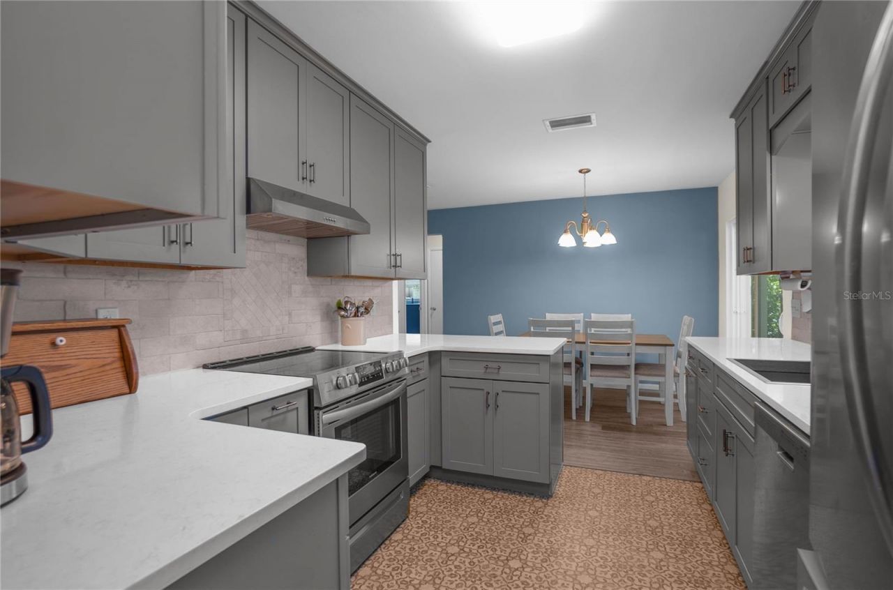 9302 E Redwood Place, Inverness, FL 34450 Photo