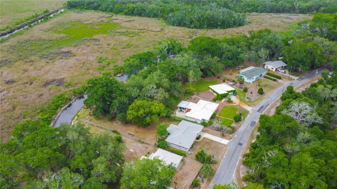 9302 E Redwood Place, Inverness, FL 34450 Photo