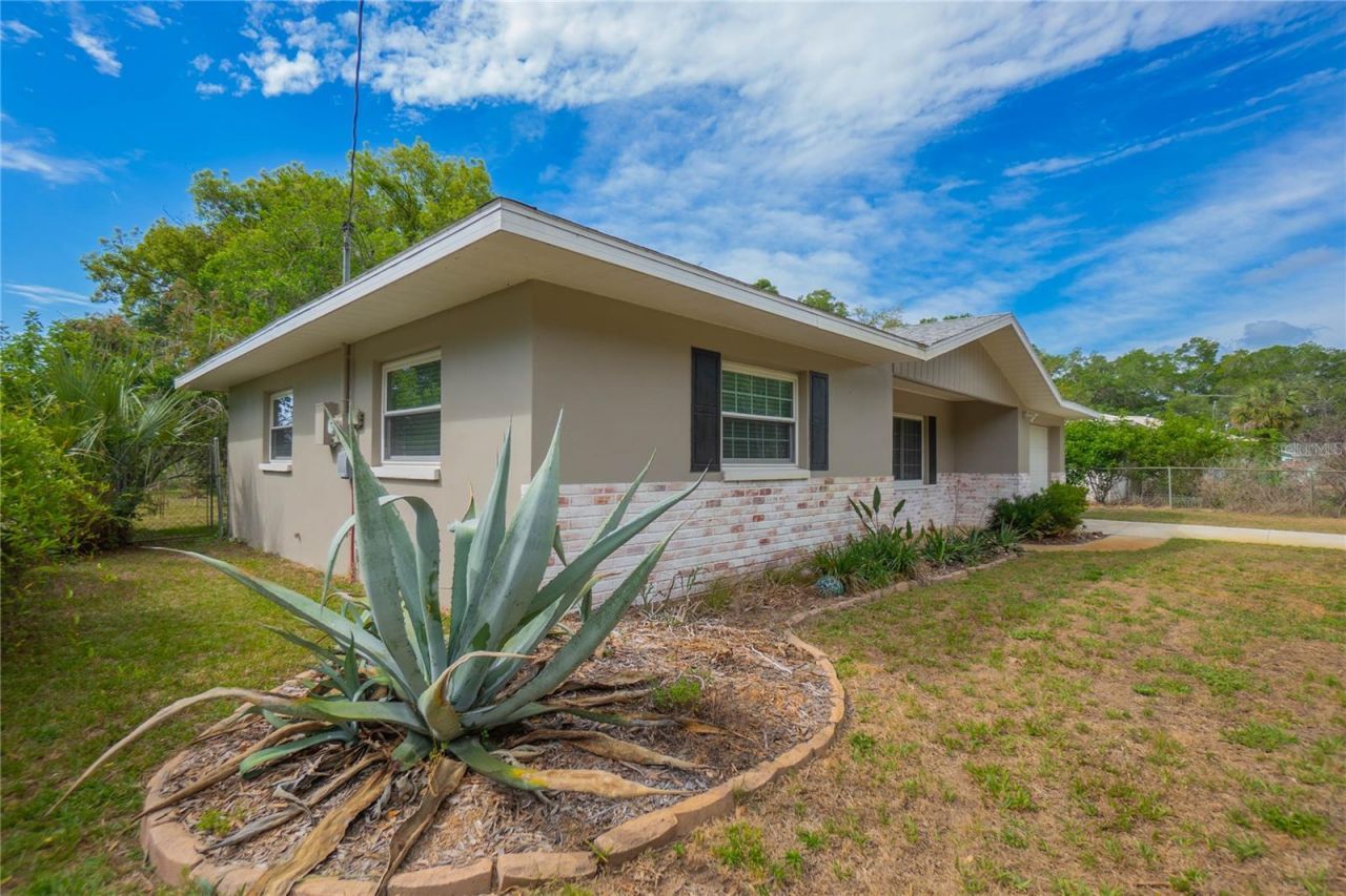 9302 E Redwood Place, Inverness, FL 34450 Photo