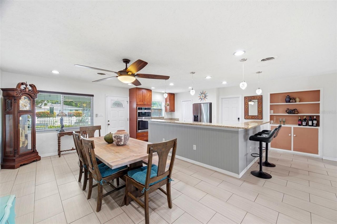 6765 3rd Avenue N, Saint Petersburg, FL 33710 Photo