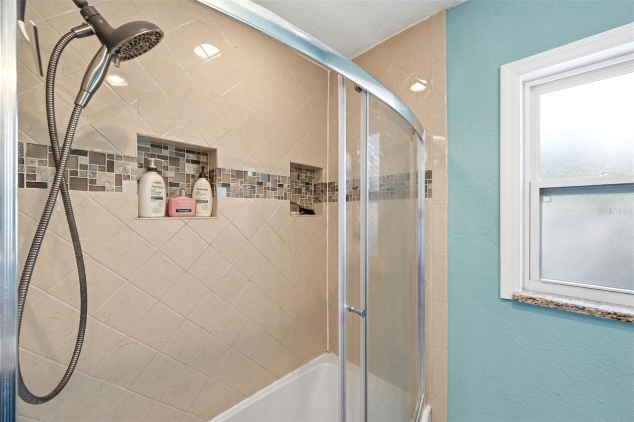 6765 3rd Avenue N, Saint Petersburg, FL 33710 Photo