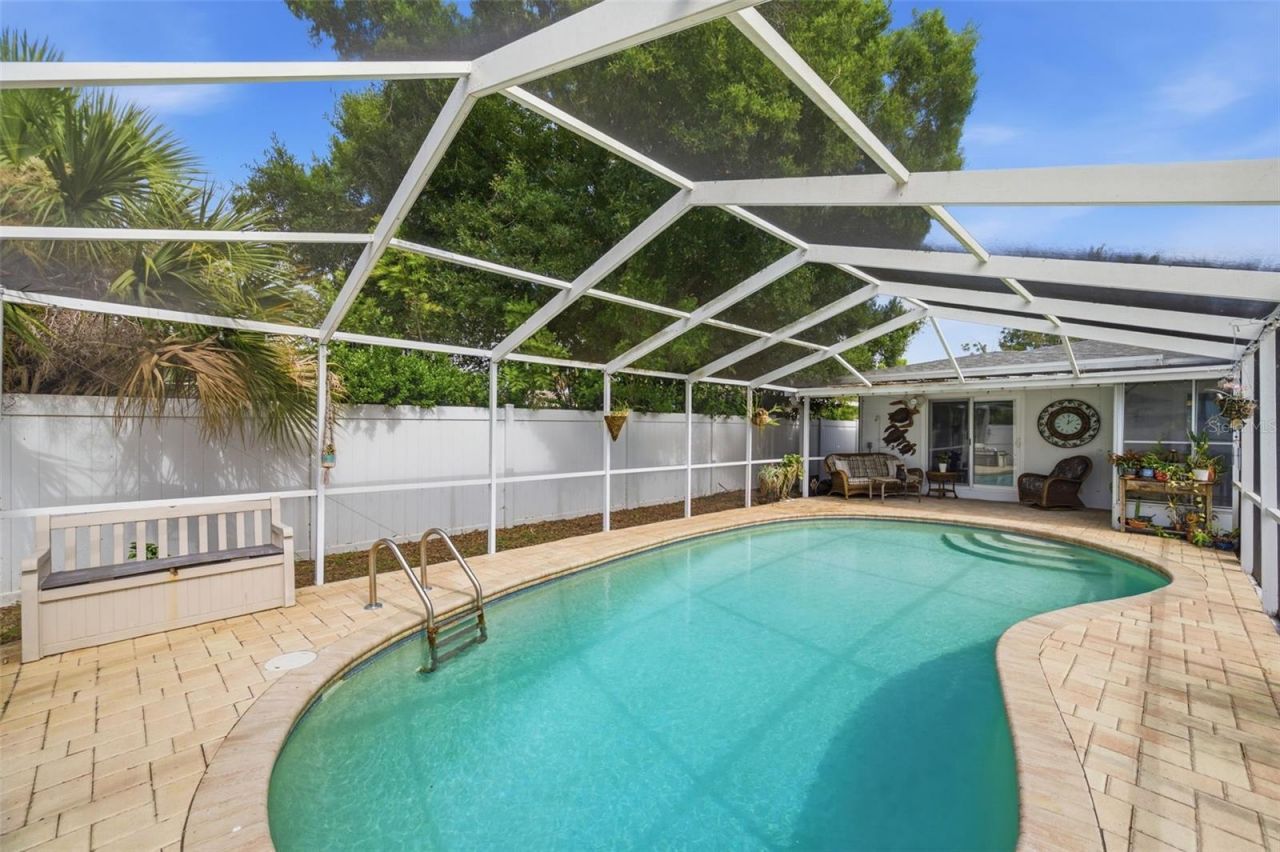 6765 3rd Avenue N, Saint Petersburg, FL 33710 Photo