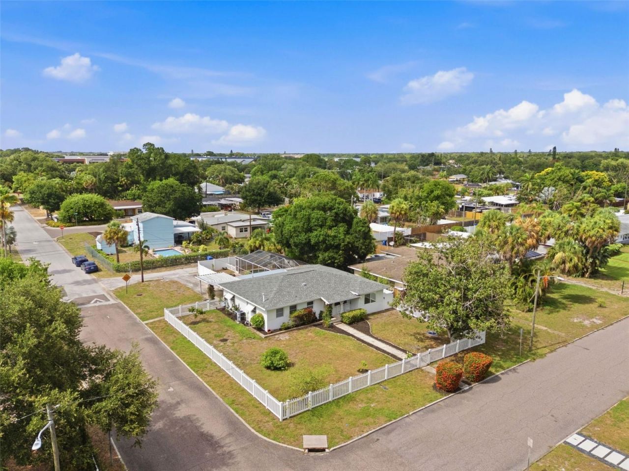 6765 3rd Avenue N, Saint Petersburg, FL 33710 Photo