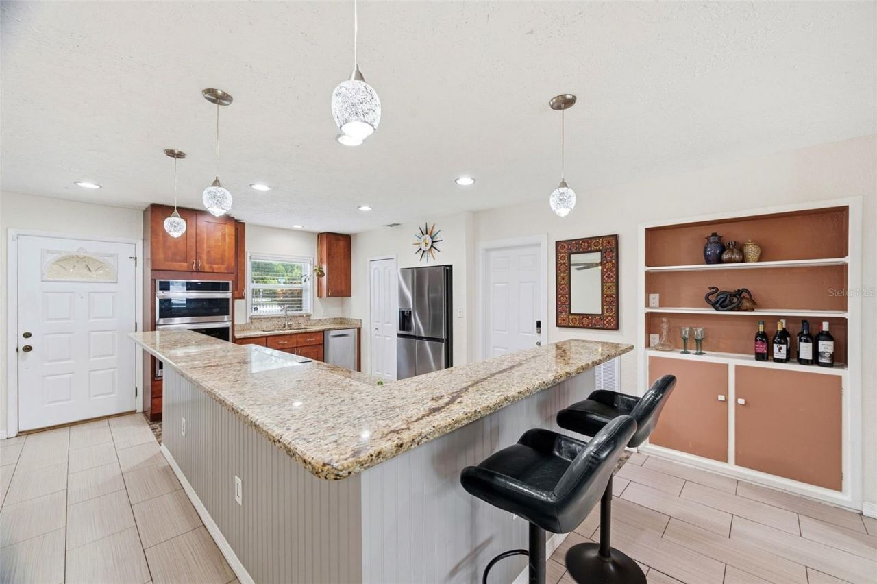 6765 3rd Avenue N, Saint Petersburg, FL 33710 Photo