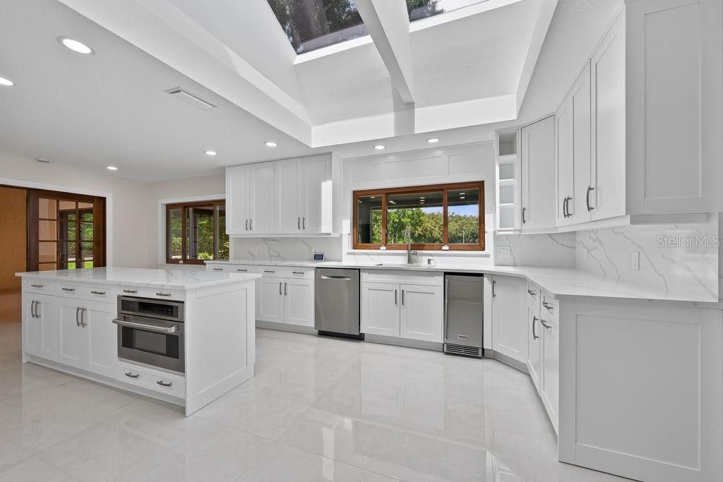 1007 Lakewood Drive, Brandon, FL 33510 Photo