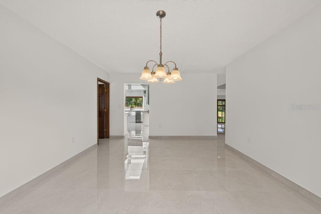 1007 Lakewood Drive, Brandon, FL 33510 Photo