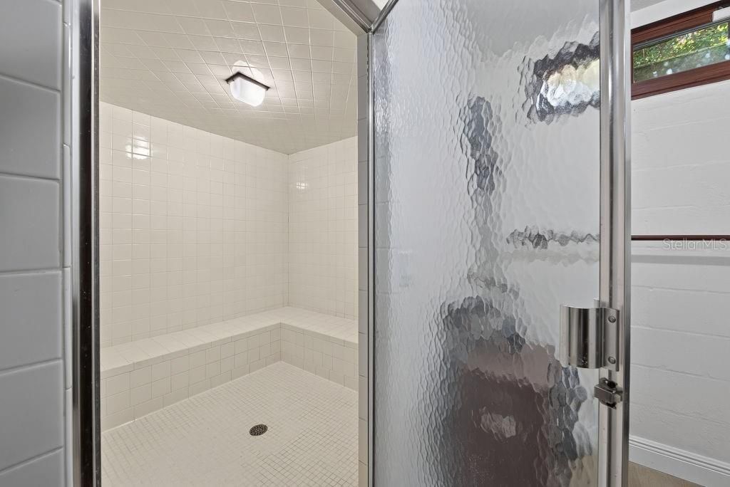 1007 Lakewood Drive, Brandon, FL 33510 Photo