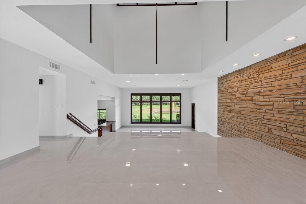 1007 Lakewood Drive, Brandon, FL 33510 Photo