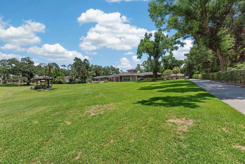 1007 Lakewood Drive, Brandon, FL 33510 Photo