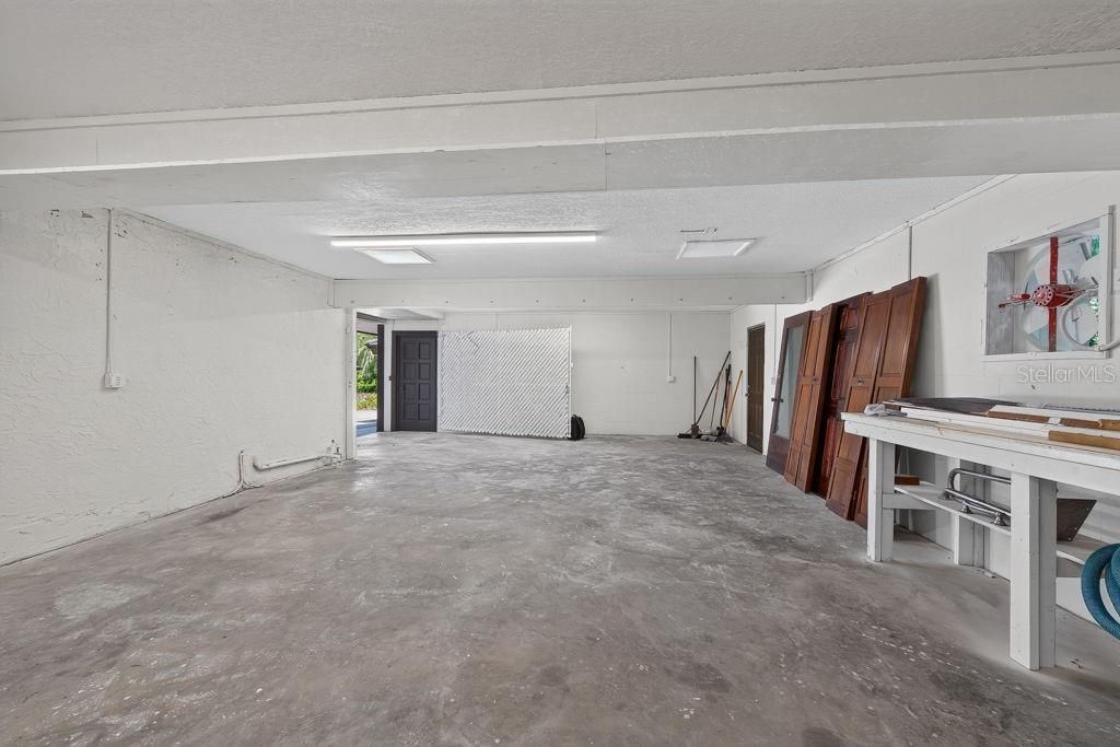 1007 Lakewood Drive, Brandon, FL 33510 Photo