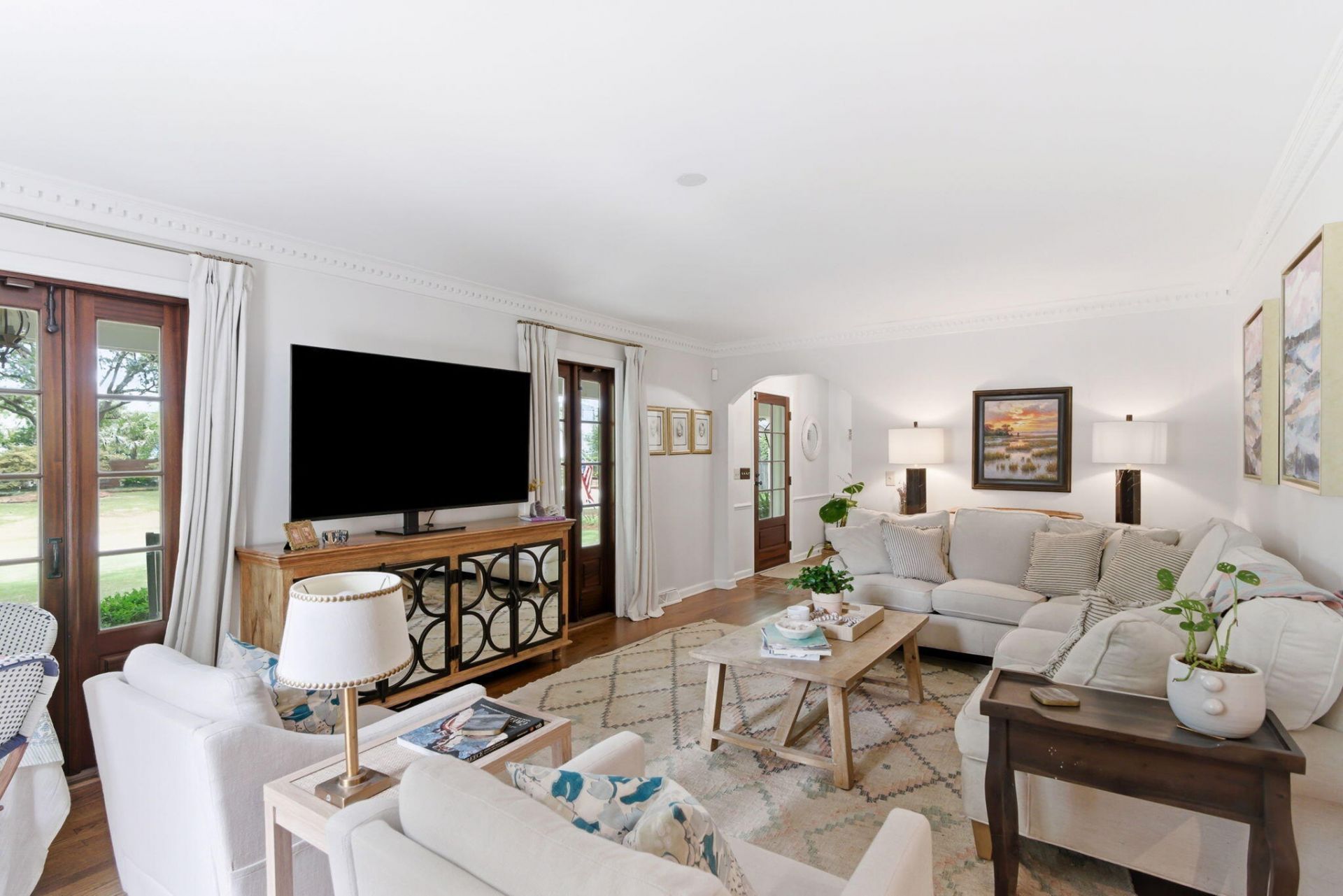 972 Equestrian Drive Photo 9
