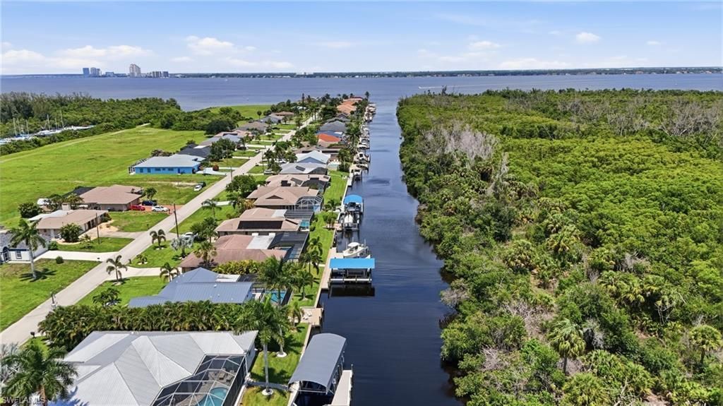 2218 Coral Point Dr, Cape Coral, FL 33990 Photo