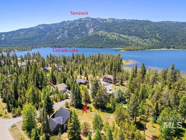 12 Cross Country Ct., Donnelly, ID 83615