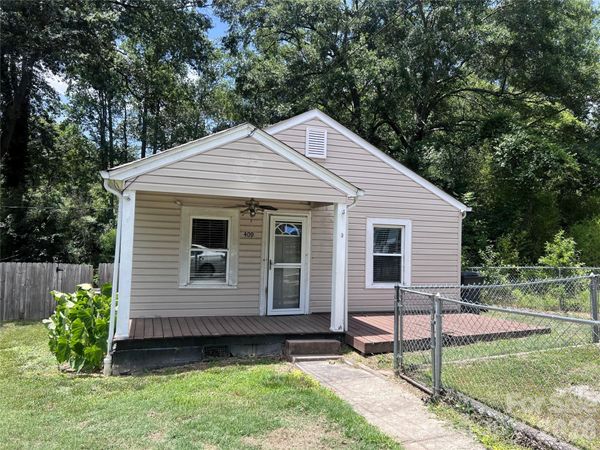 409 S Maple Street , Dallas, NC 28034