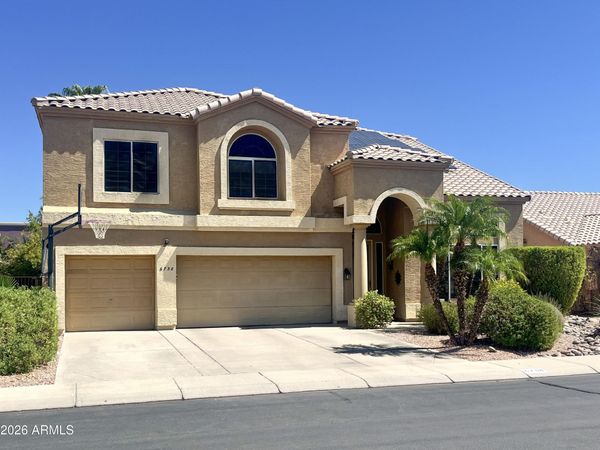 6738 W WAHALLA Lane, Glendale, AZ 85308