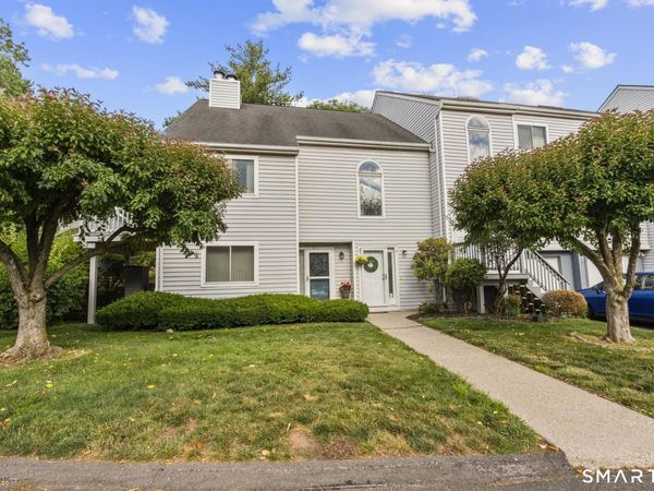 9 Clubhouse, Cromwell, CT 06416