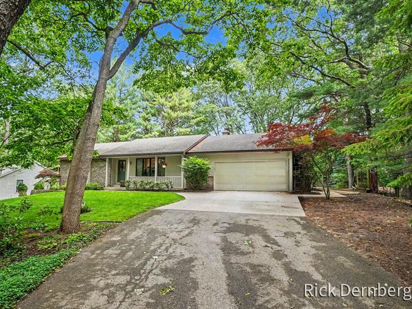 2185 Eagle Boulevard, Holland, MI 49424