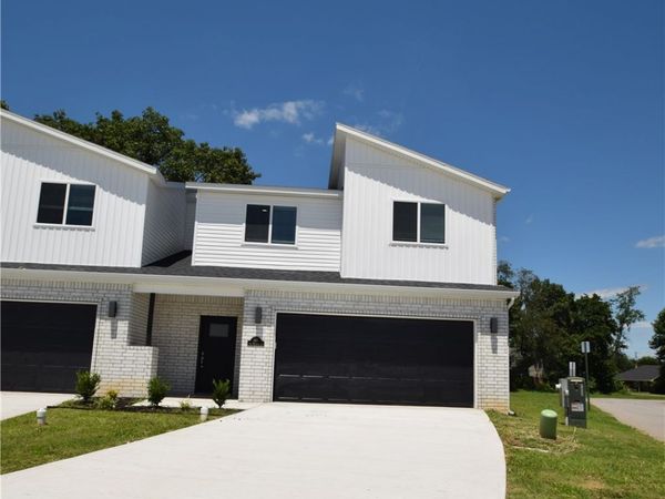 668 Sun Meadows Loop, Centerton, AR 72719