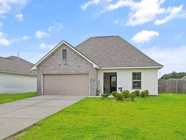 23395 Cinder Dr, Denham Springs, LA 70726