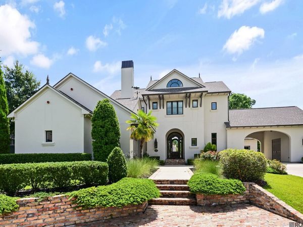 16254 Woodville Dr, Prairieville, LA 70769