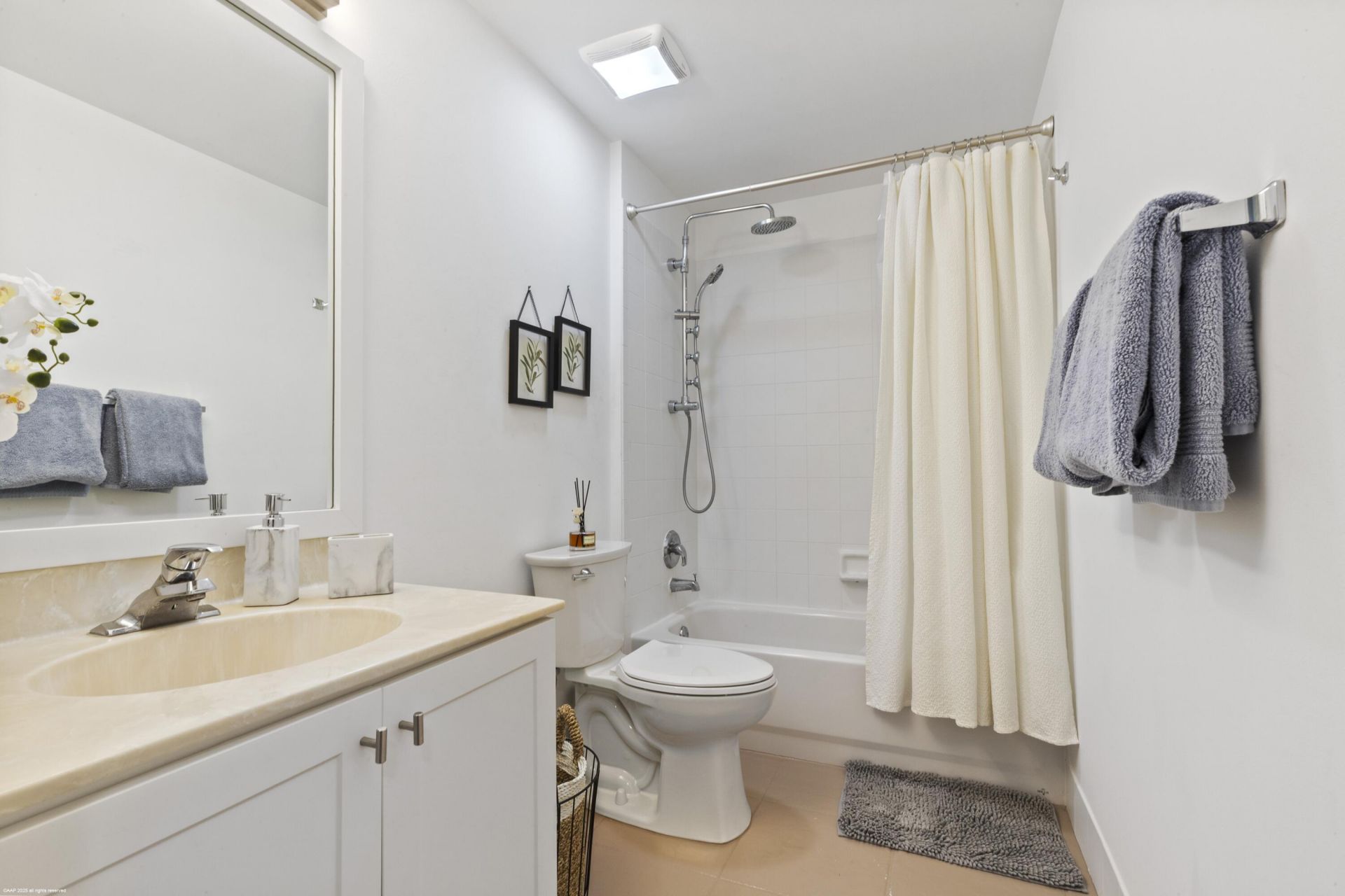 2060 Greenview Shores Boulevard, Unit 318, Wellington, FL 33414 Photo
