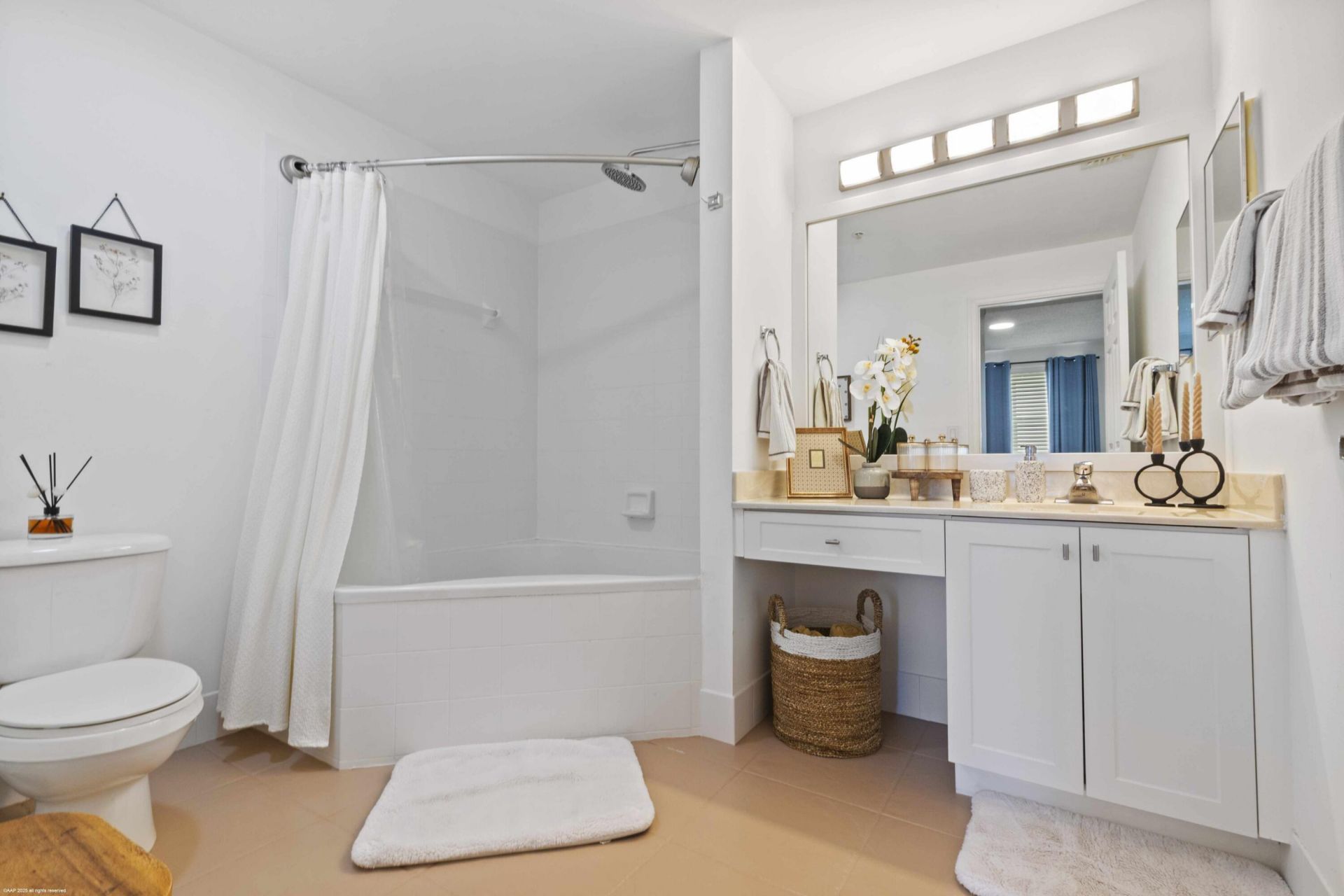 2060 Greenview Shores Boulevard, Unit 318, Wellington, FL 33414 Photo
