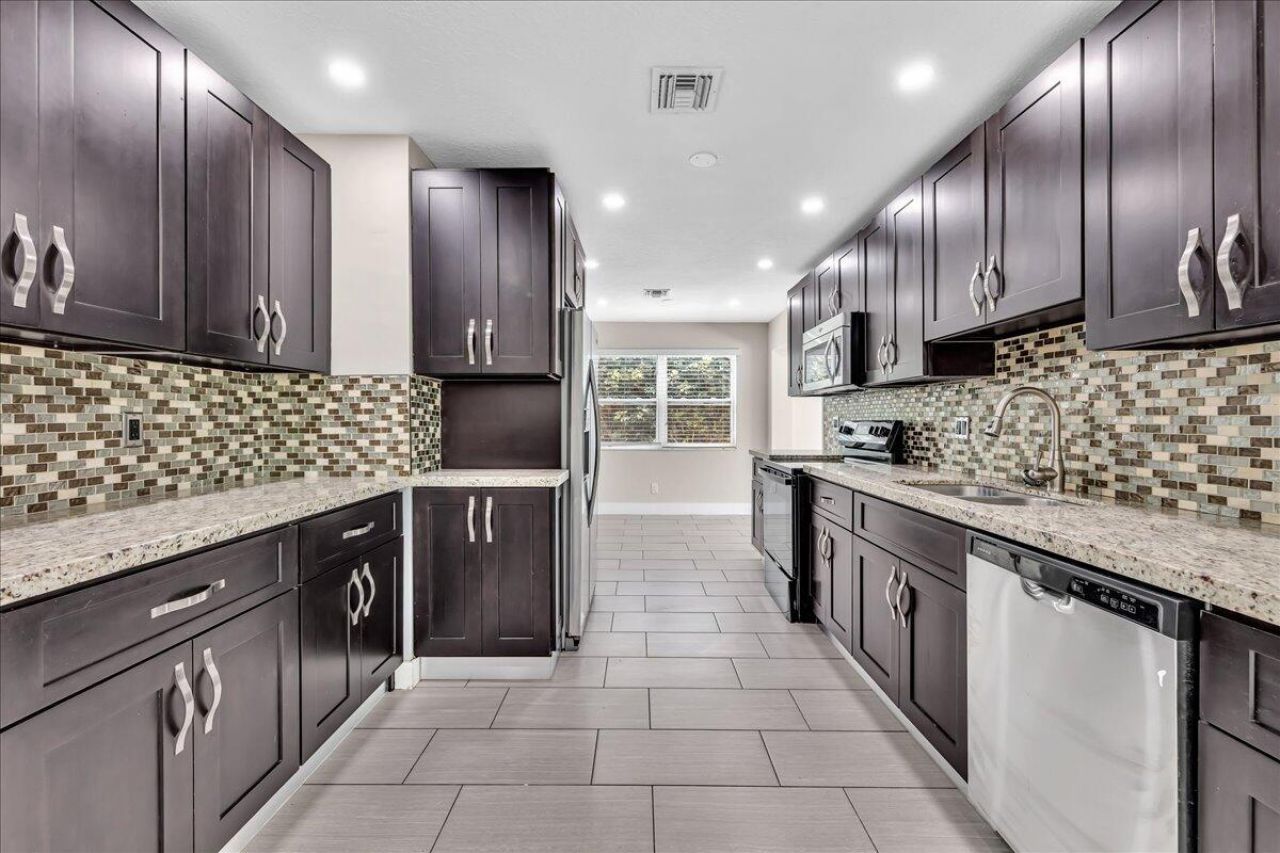 611 N Highland Drive, Hollywood, FL 33021 Photo
