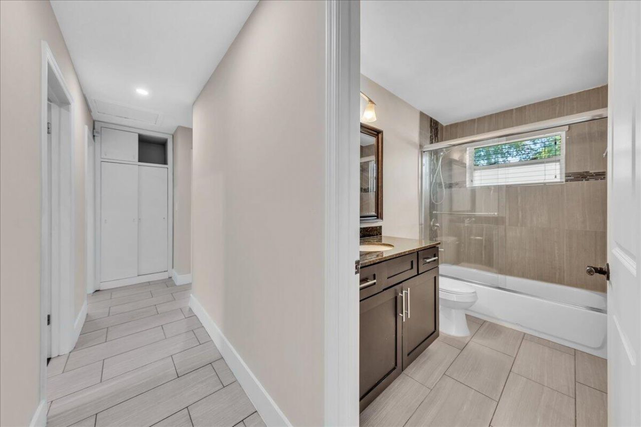 611 N Highland Drive, Hollywood, FL 33021 Photo