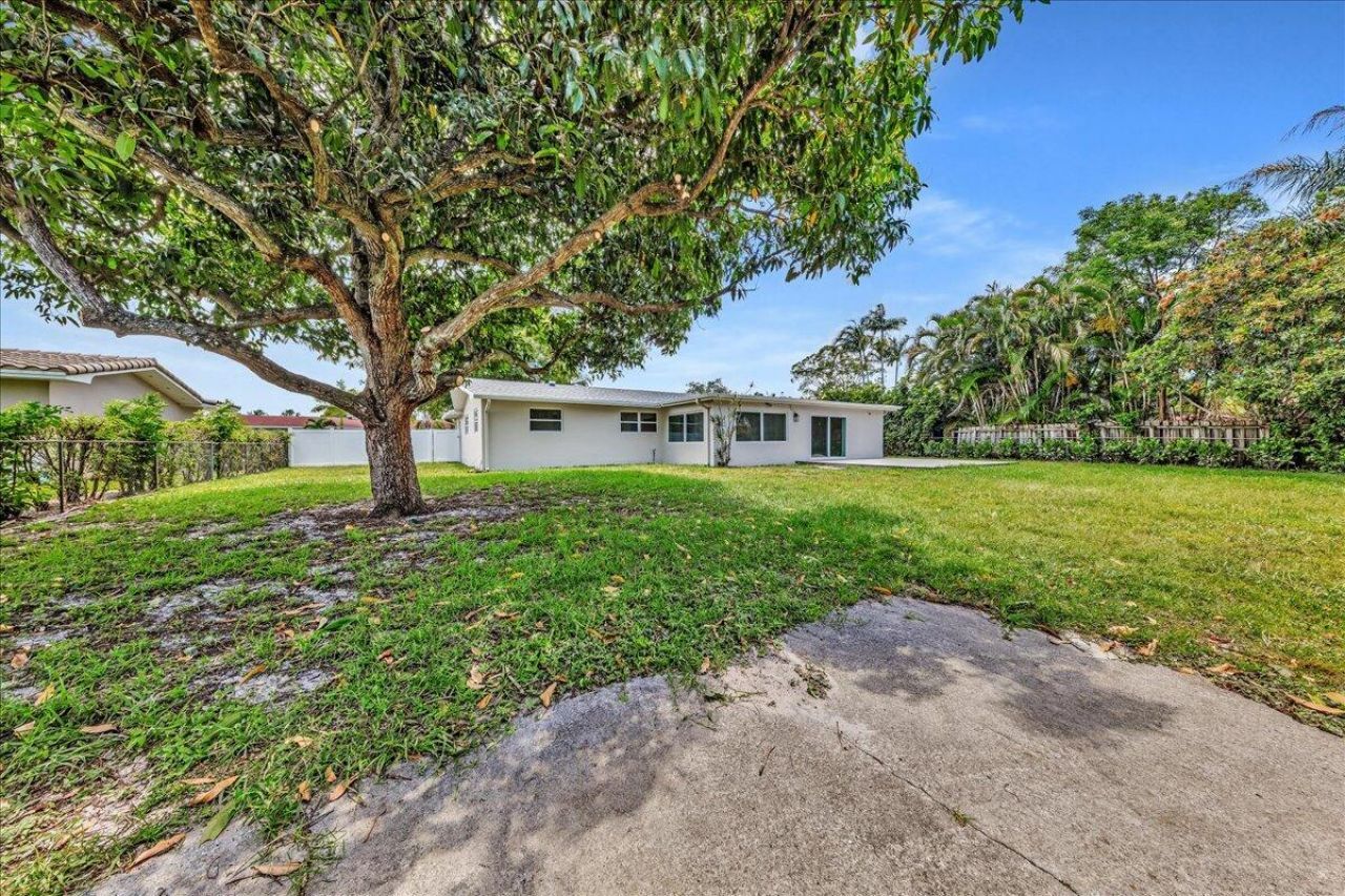 611 N Highland Drive, Hollywood, FL 33021 Photo