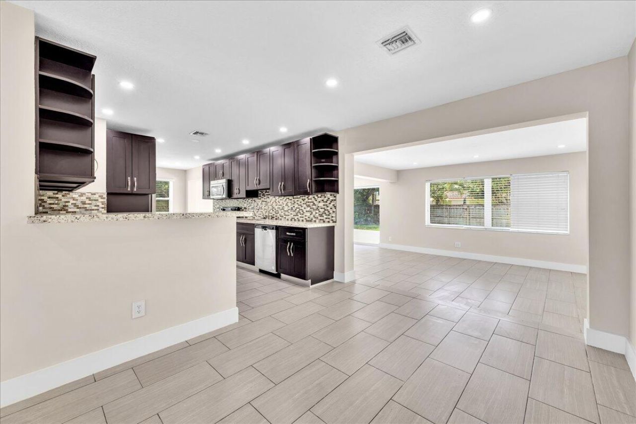 611 N Highland Drive, Hollywood, FL 33021 Photo