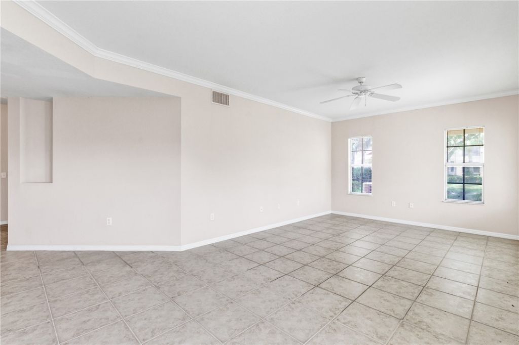 2466 57th Circle, Unit 2466, Vero Beach, FL 32966 Photo
