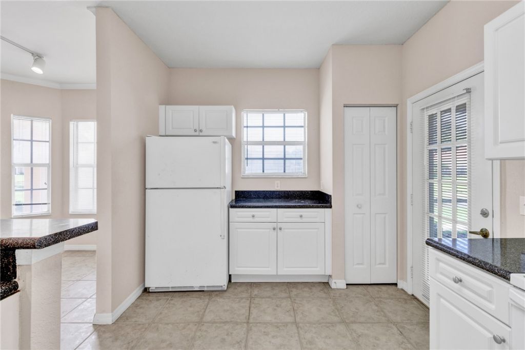 2466 57th Circle, Unit 2466, Vero Beach, FL 32966 Photo