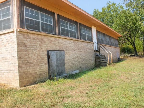 463 W 10th Street, Atoka, OK 74525