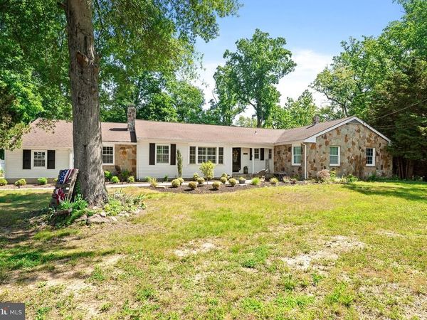 24 SAINT JOHN STREET, PEMBERTON, NJ 08068