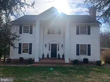 23210 DOVER ROAD, MIDDLEBURG, VA 20117