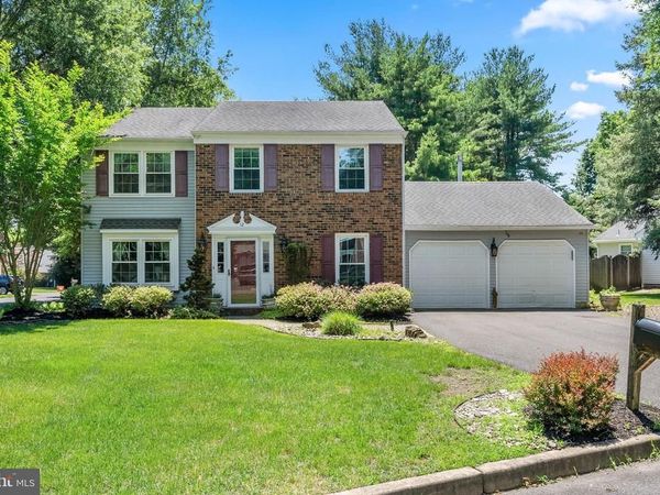 12 LINKS WAY, MARLTON, NJ 08053