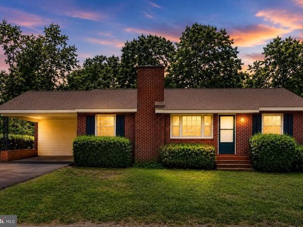 108 MARTIN STREET, BOWLING GREEN, VA 22427