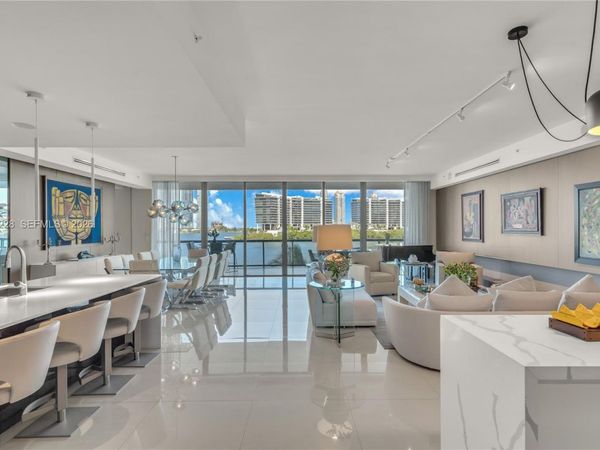 3300 NE 188th St , Unit 318, Aventura, FL 33180