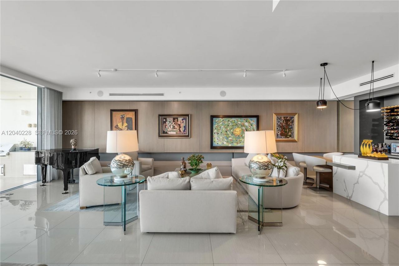 3300 NE 188th St, Unit 318, Aventura, FL 33180 Photo