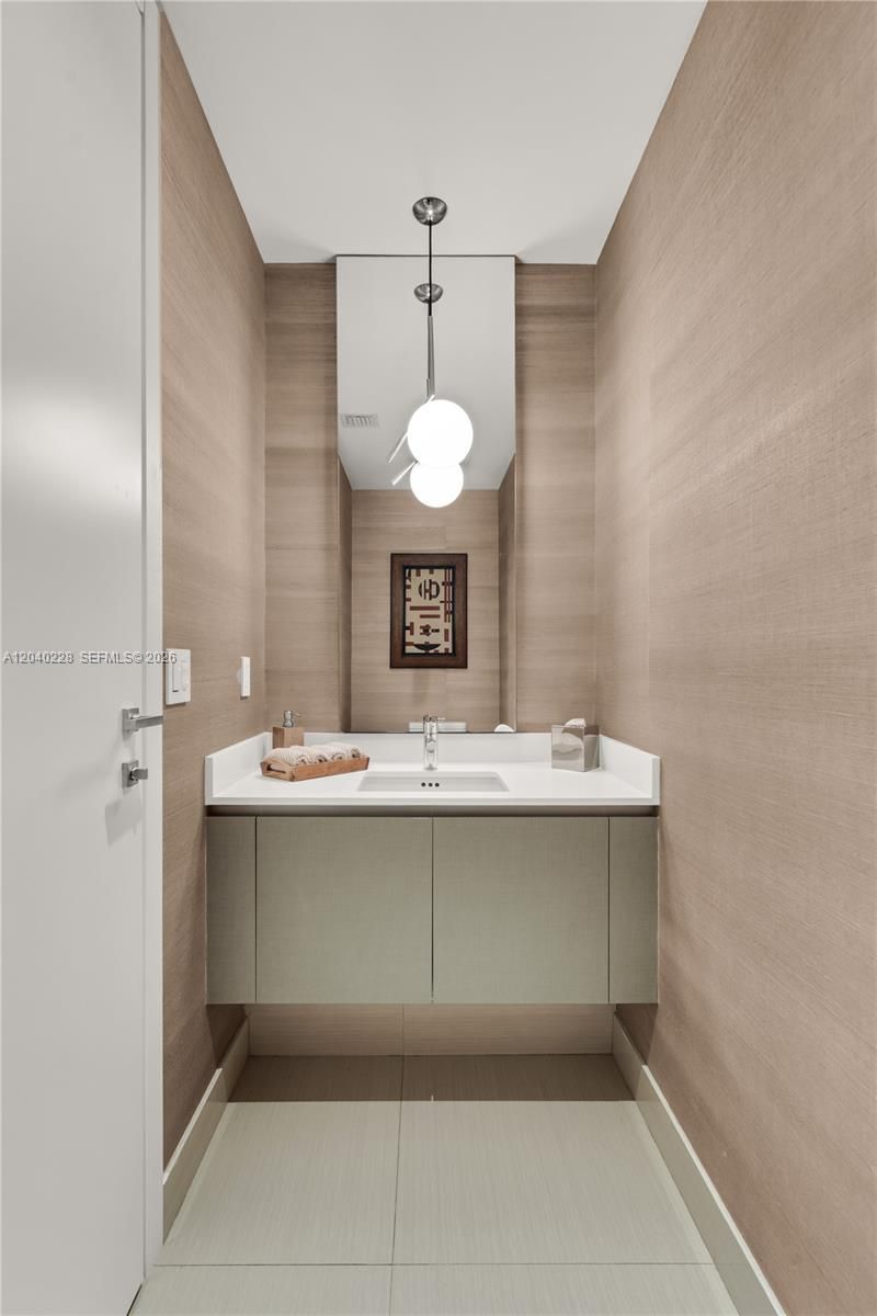 3300 NE 188th St, Unit 318, Aventura, FL 33180 Photo